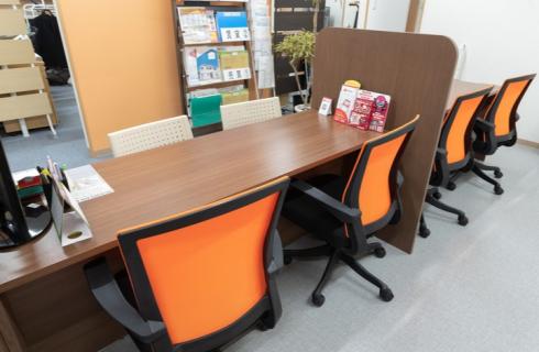 株式会社マコトーマス