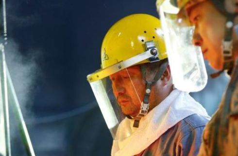 大塚鉄工 株式会社