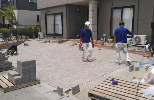 株式会社 ヨシトミ