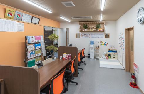 株式会社マコトーマス
