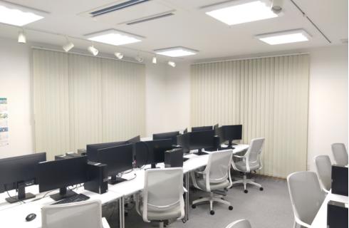 株式会社 イルミナ