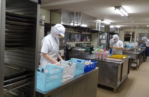 デーリック・協同組合 山形給食センター