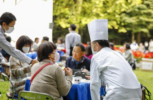 株式会社 八芳園