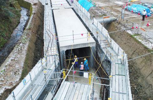 株式会社 みなと