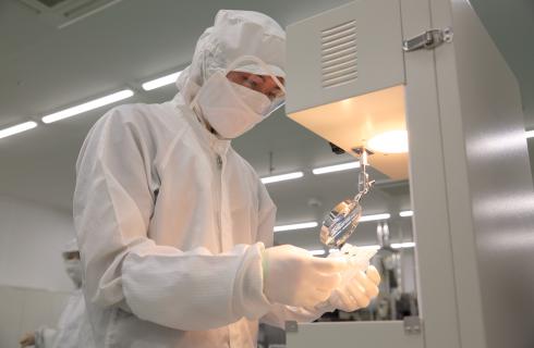 日新製薬株式会社